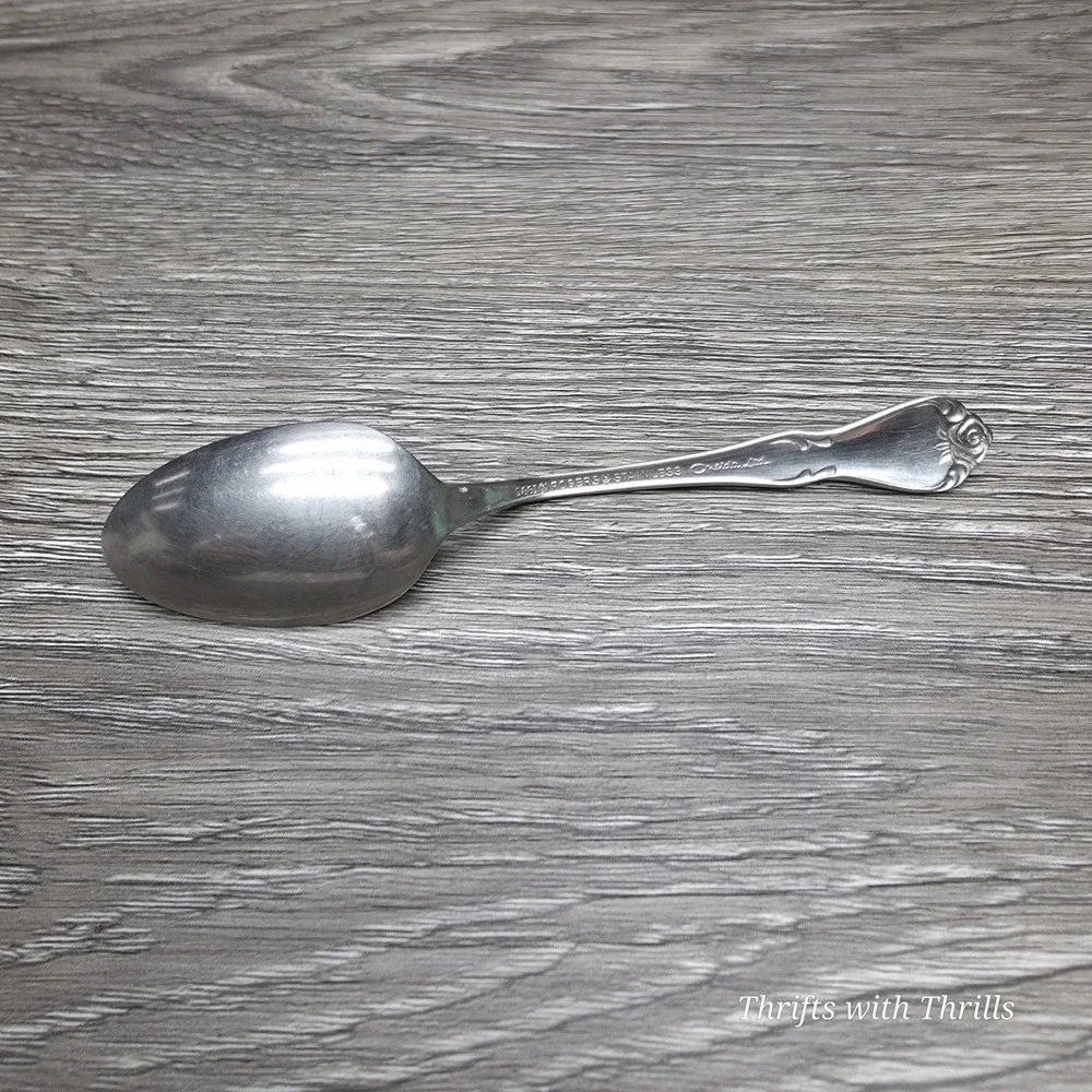 9 Collectible Spoon & Fork Bundle - Rogers,‎ Oneida, Rolex, San Francisco,  More